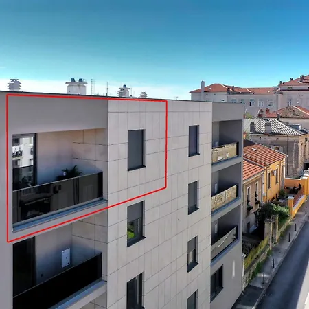 & Me With Garage Parking Апартаменти Пула