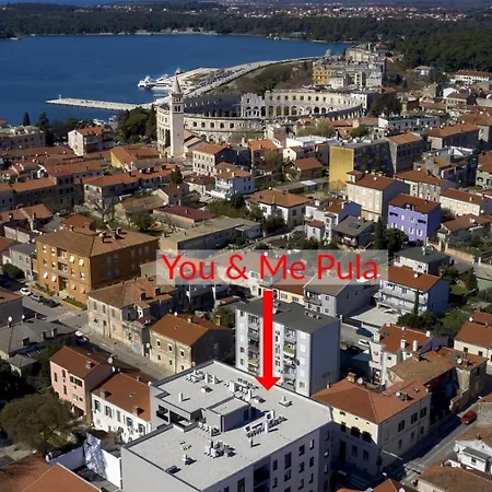 & Me With Garage Parking プーラ