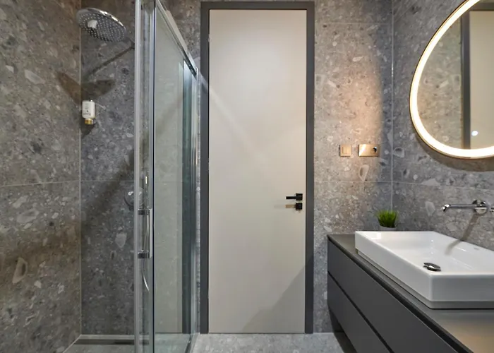 Apartman & Me With Garage Parking Póla